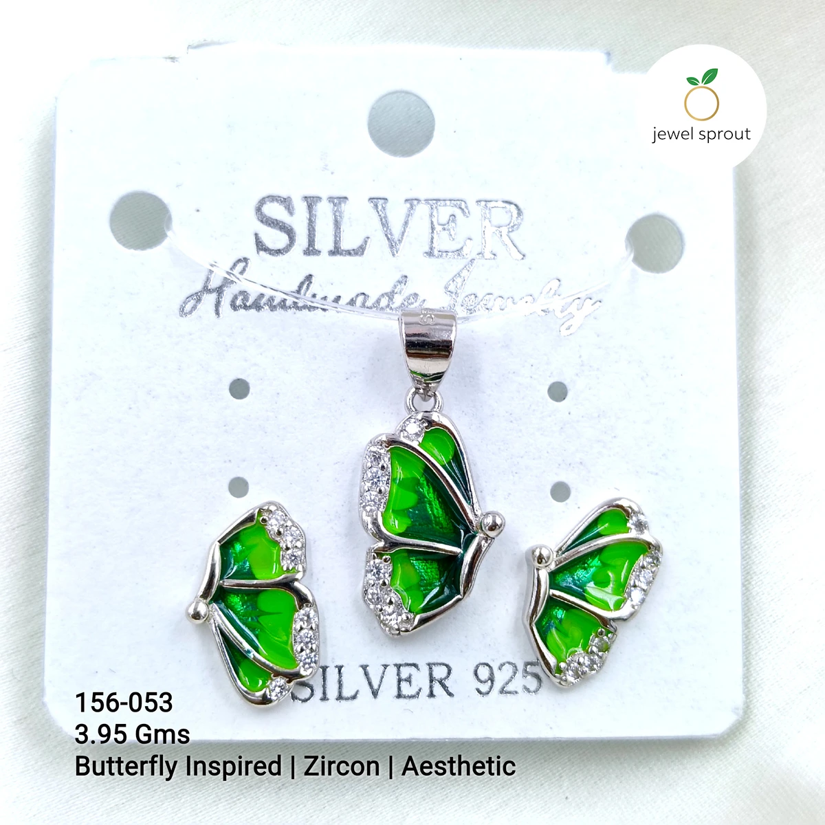 Butterfly Inspired Zircon Pendant Set | Aesthetic Design
