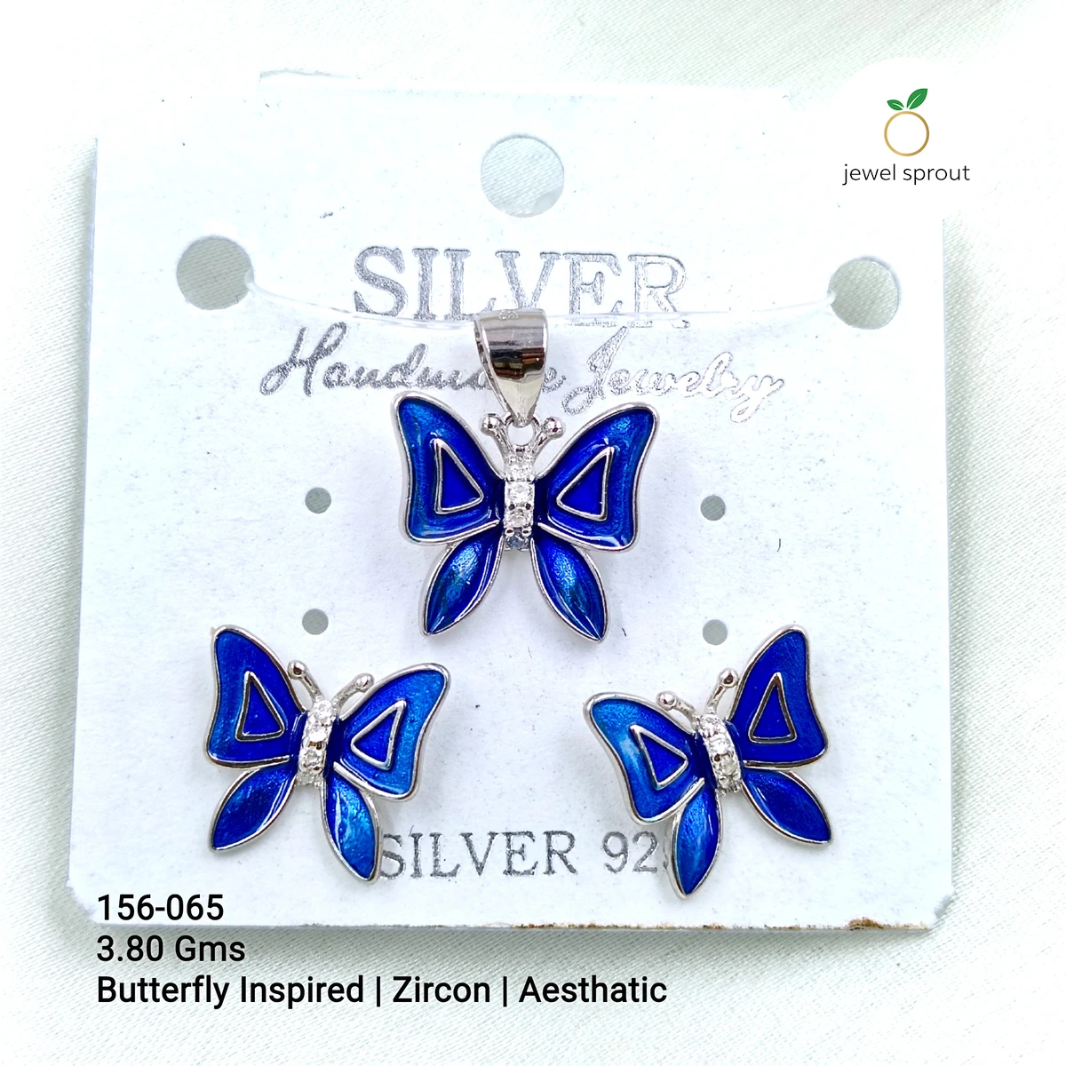 Butterfly Inspired Zircon Pendant Set - Aesthetic Design